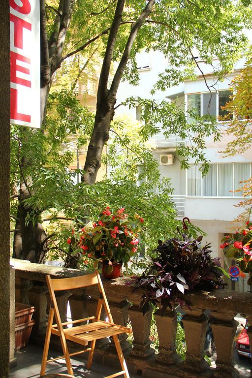 Hostel Sova Нови-Сад Экстерьер фото