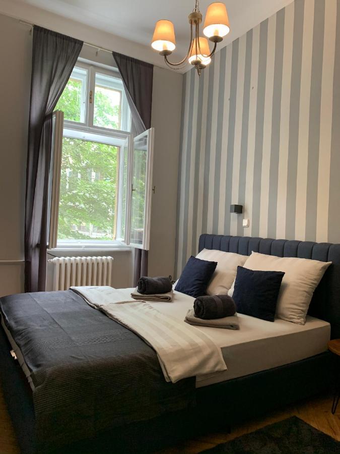 Hostel Sova Нови-Сад Экстерьер фото